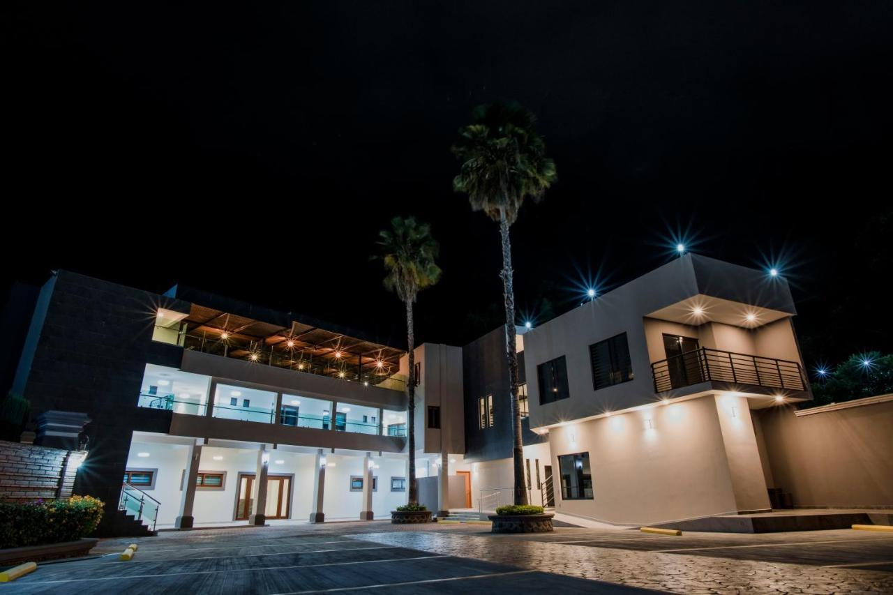Hotel La Querencia Rio Verde Exterior photo